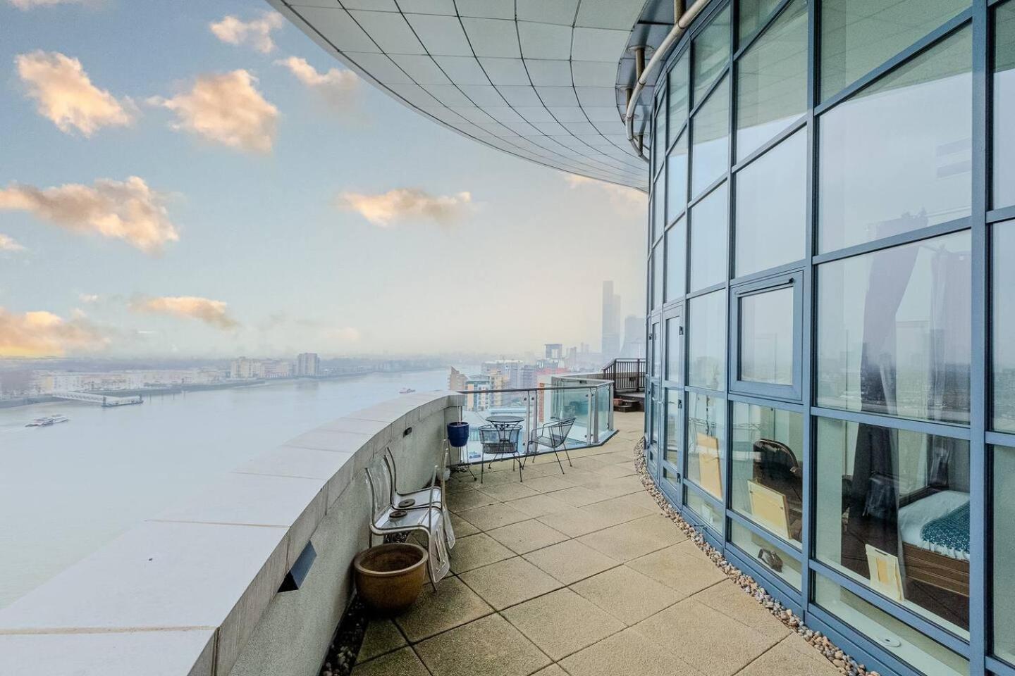 London Canary Wharf Riverside Penthouse Apartment 외부 사진